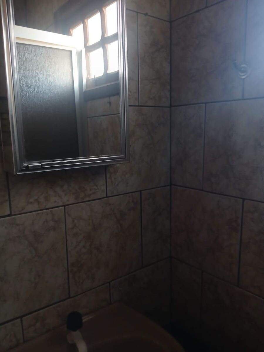 Kitnet à venda no Coral: 