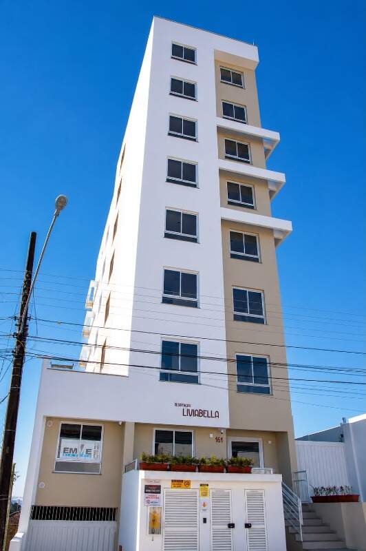 Apartamento à venda no Coral: 