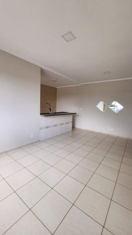 Apartamento à venda no Coral: 