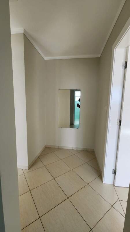 Apartamento à venda no Coral: 