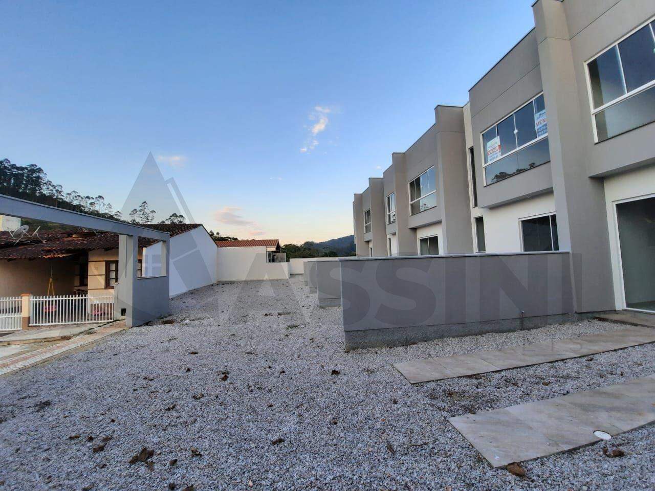 Casa à venda no Tomaz Coelho: 