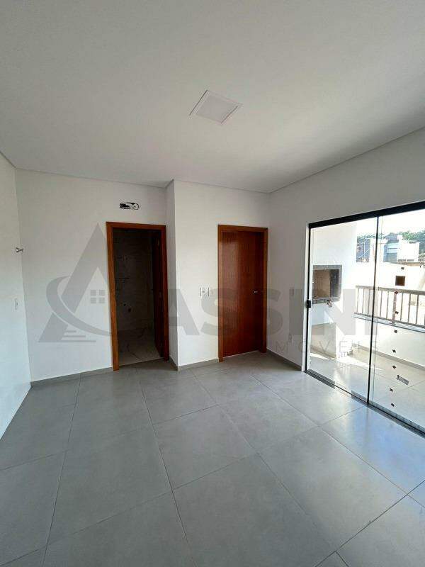 Apartamento à venda no Limoeiro: 