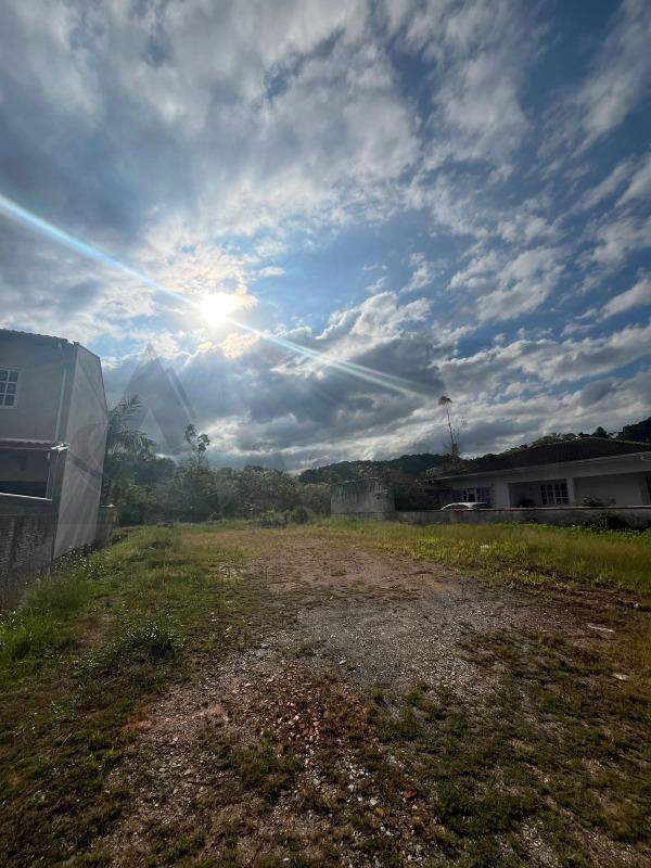 Lote à venda no centro: 