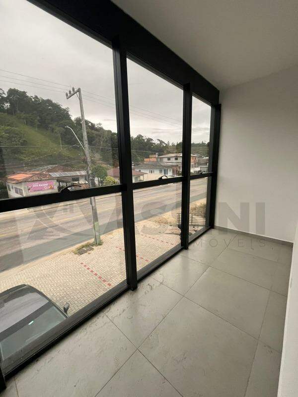 Apartamento para aluguel no Jardim Maluche: Sacada