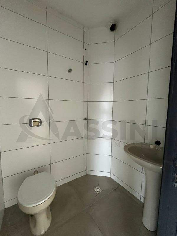 Sala para aluguel no Centro II: 