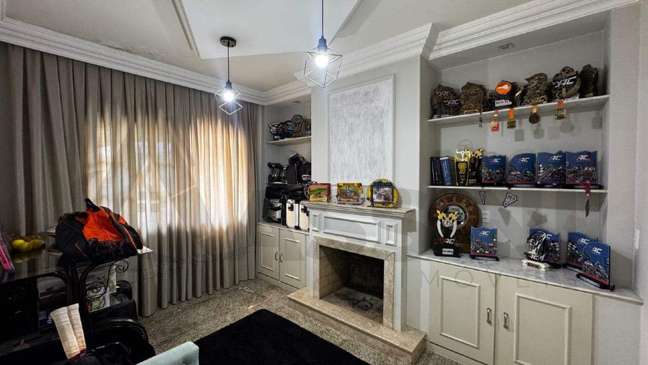 Casa à venda no Jardim Maluche: 
