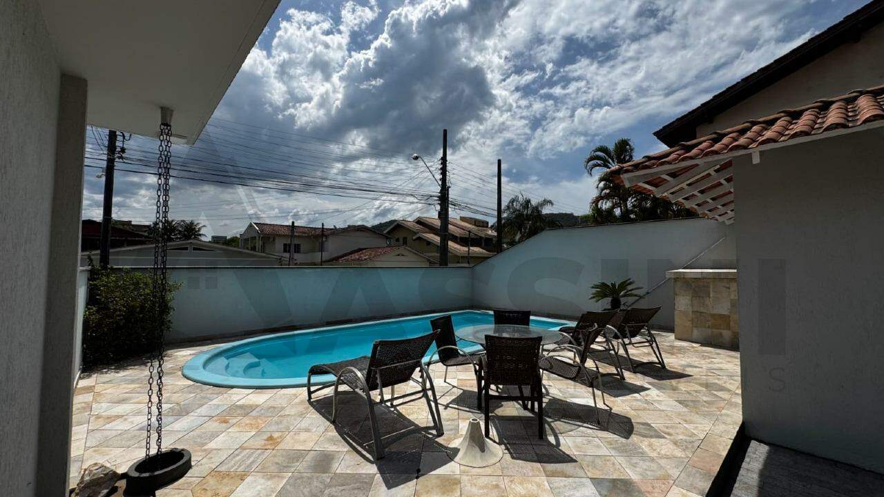 Casa à venda no Jardim Maluche: 