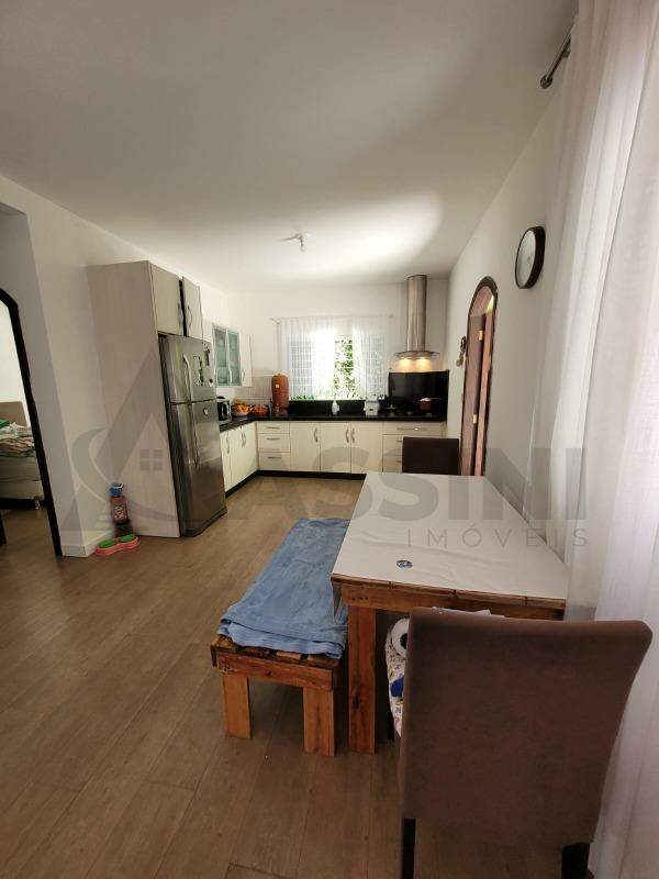 Casa à venda no Limeira Baixa: 