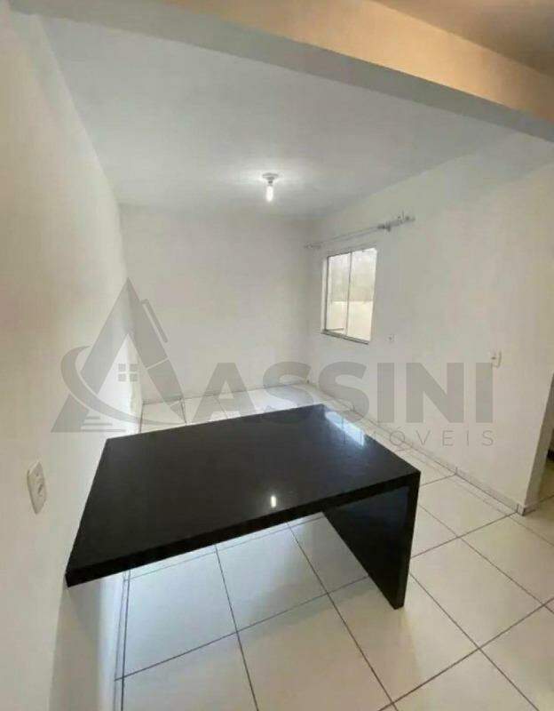 Casa à venda no Limoeiro: 
