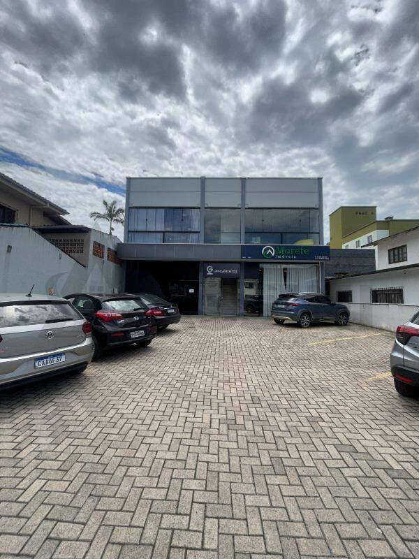 Sala para aluguel no Guarani: 