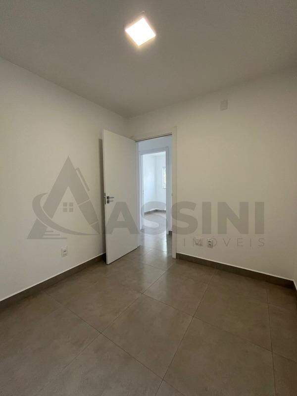 Sala para aluguel no Centro I: 