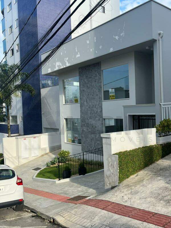 Sala para aluguel no Centro I: 