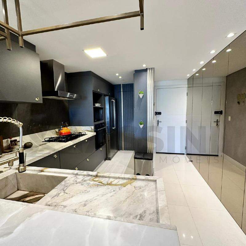 Apartamento à venda no Praia dos Amores: 