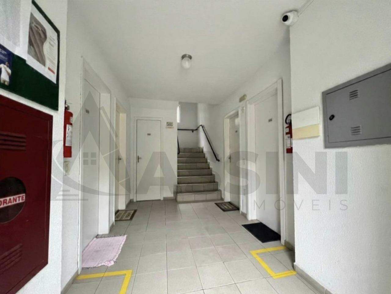 Apartamento à venda no Cedrinho: 