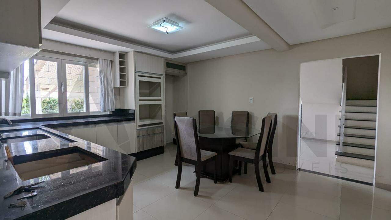 Casa à venda no Steffen: 