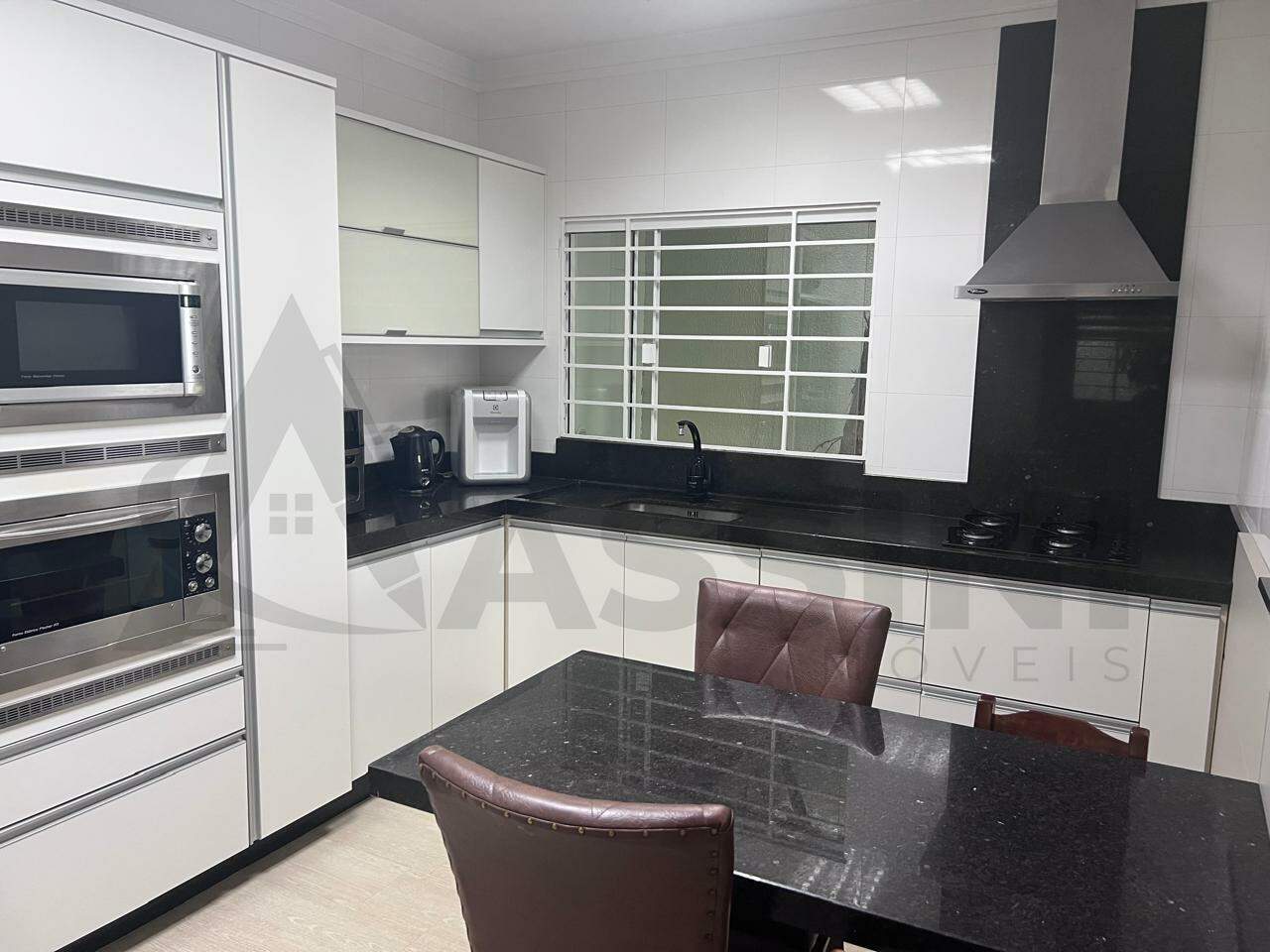 Casa à venda no São Luiz: 
