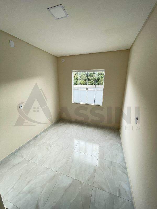Casa à venda no Limeira Baixa: 