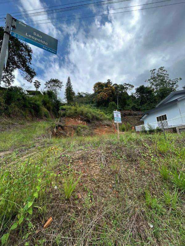 Lote à venda no São Pedro: 