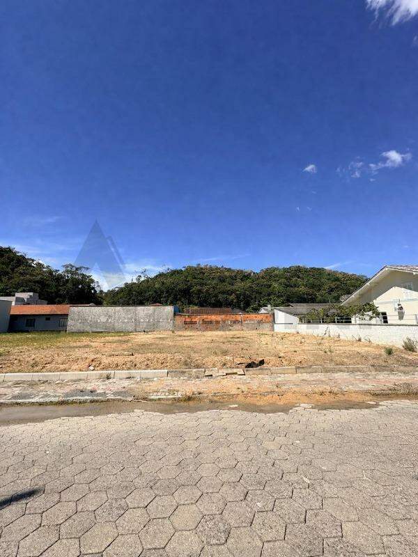 Lote à venda no centro: 