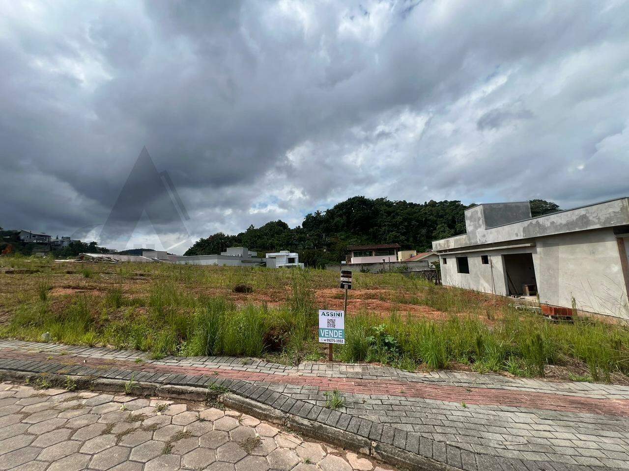 Lote à venda no Guabiruba Sul: 