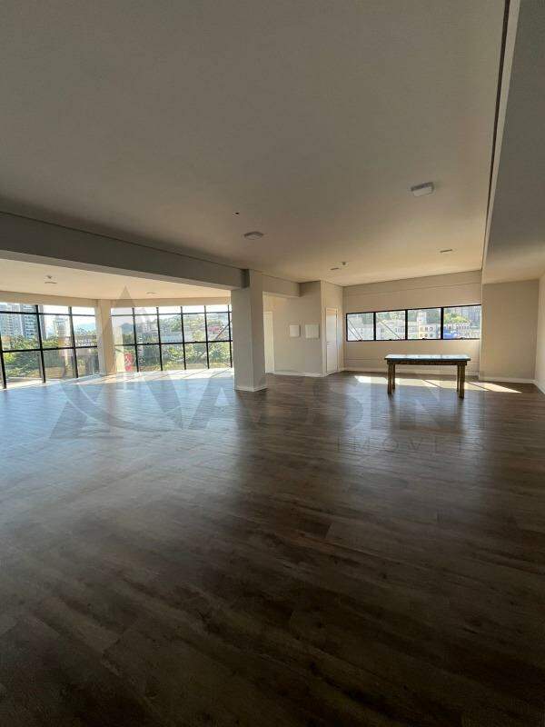 Sala para aluguel no Centro II: 