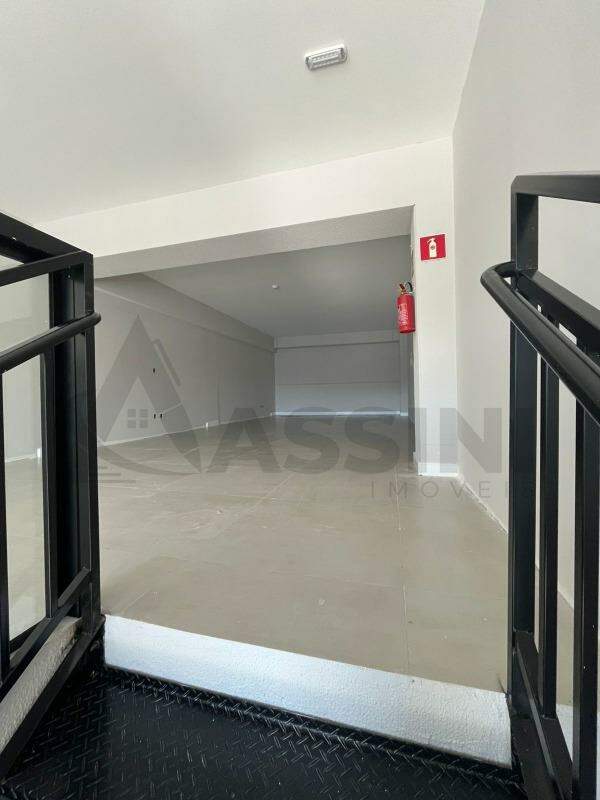 Sala para aluguel no Centro II: 