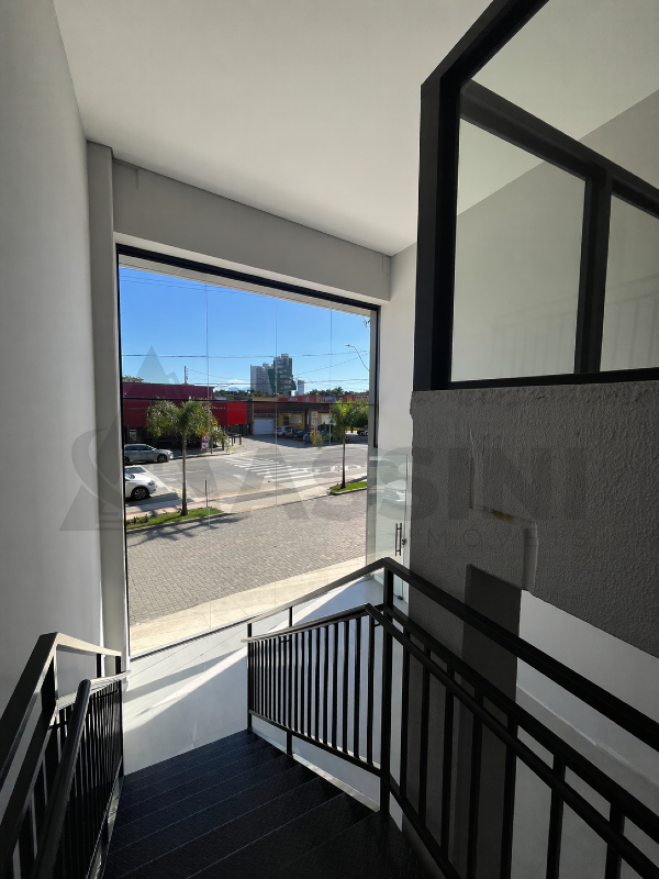 Sala para aluguel no Centro II: 