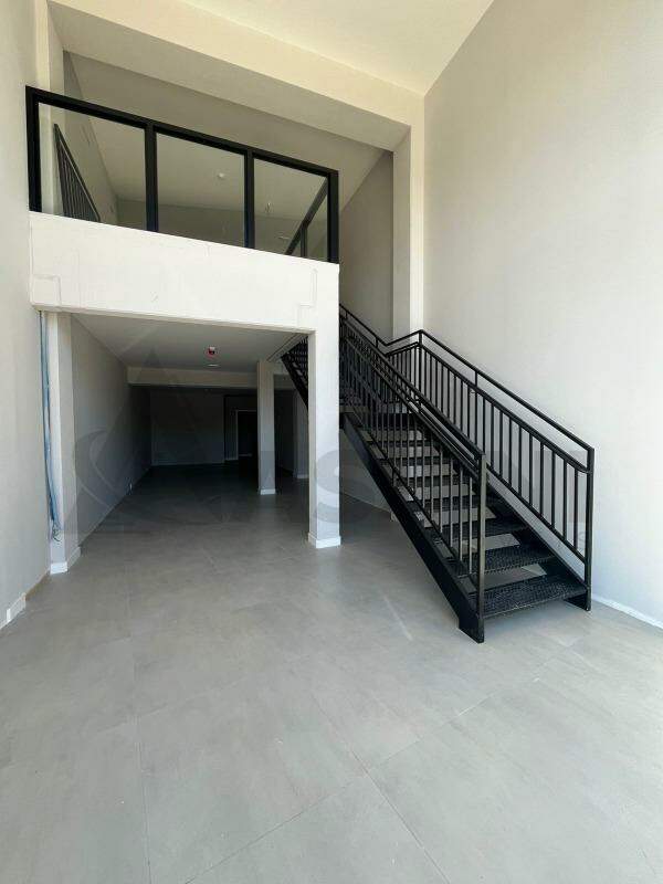 Sala para aluguel no Centro II: 