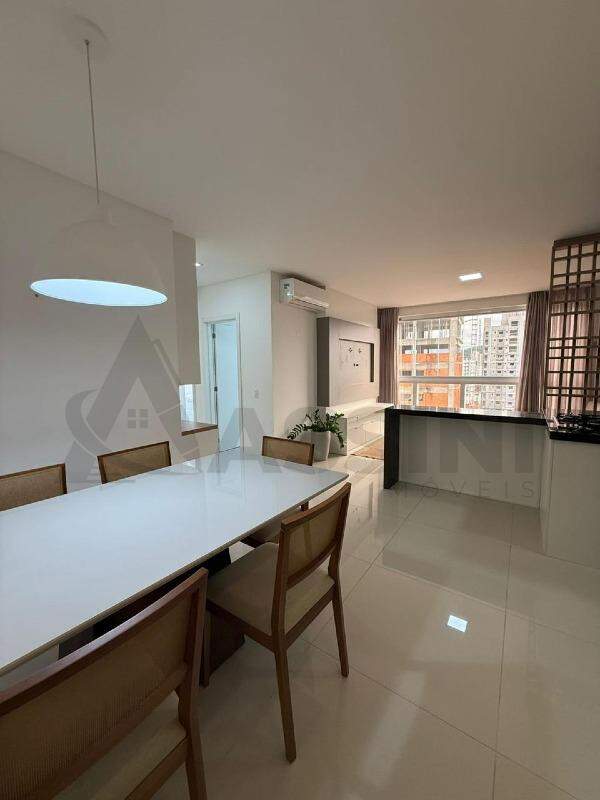 Apartamento à venda no Centro I: 