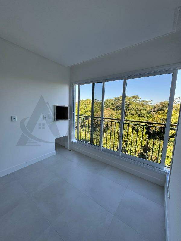 Apartamento à venda no Souza Cruz: 
