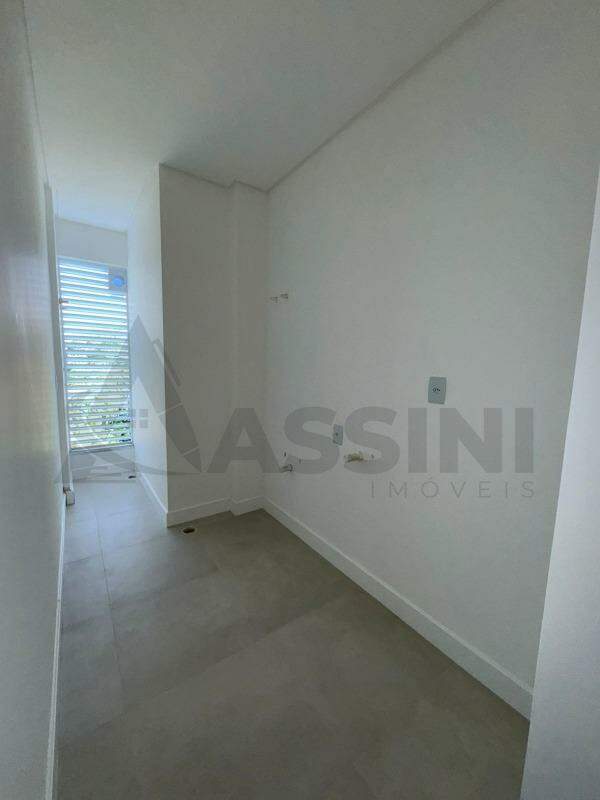 Apartamento à venda no Souza Cruz: 