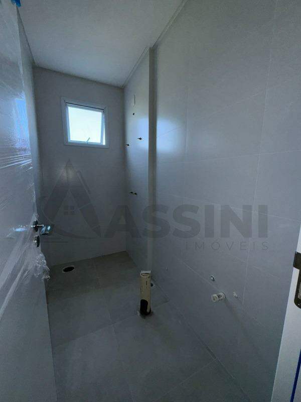 Apartamento à venda no Souza Cruz: 
