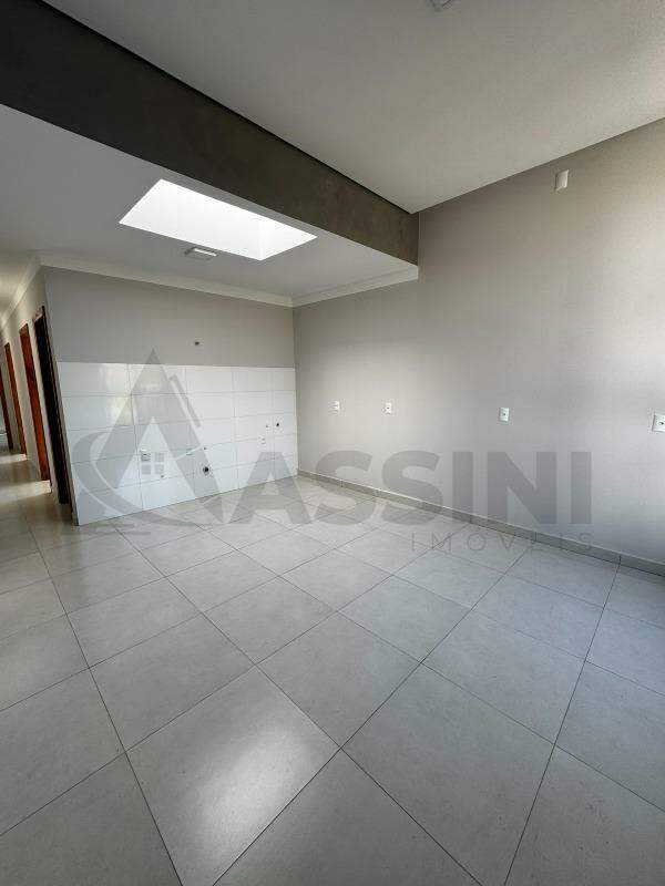 Casa à venda no Limeira Baixa: cozinha/sala