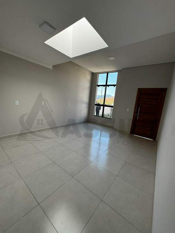 Casa à venda no Limeira Baixa: sala/cozinha