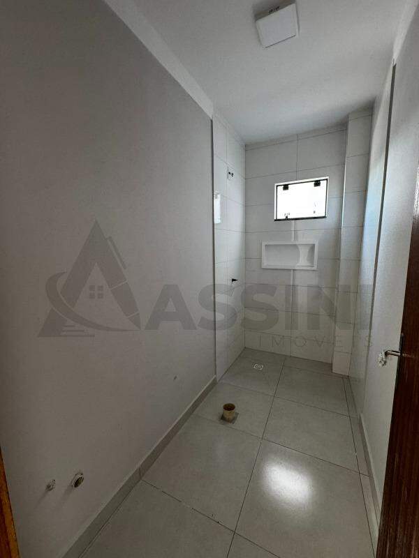 Casa à venda no Limeira Baixa: banheiro social