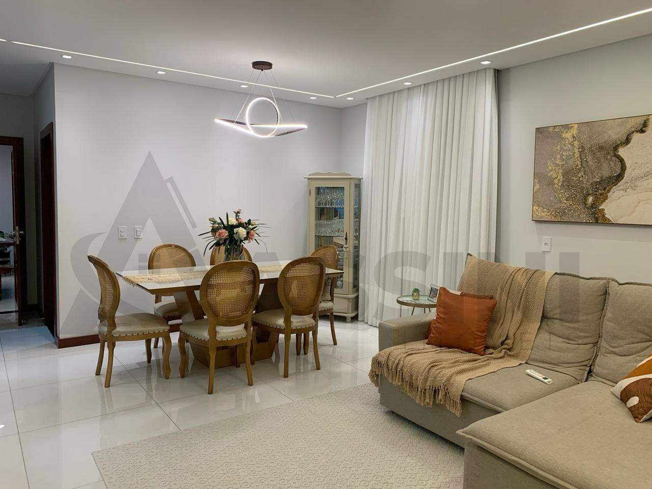 Casa à venda no Dom Joaquim: 