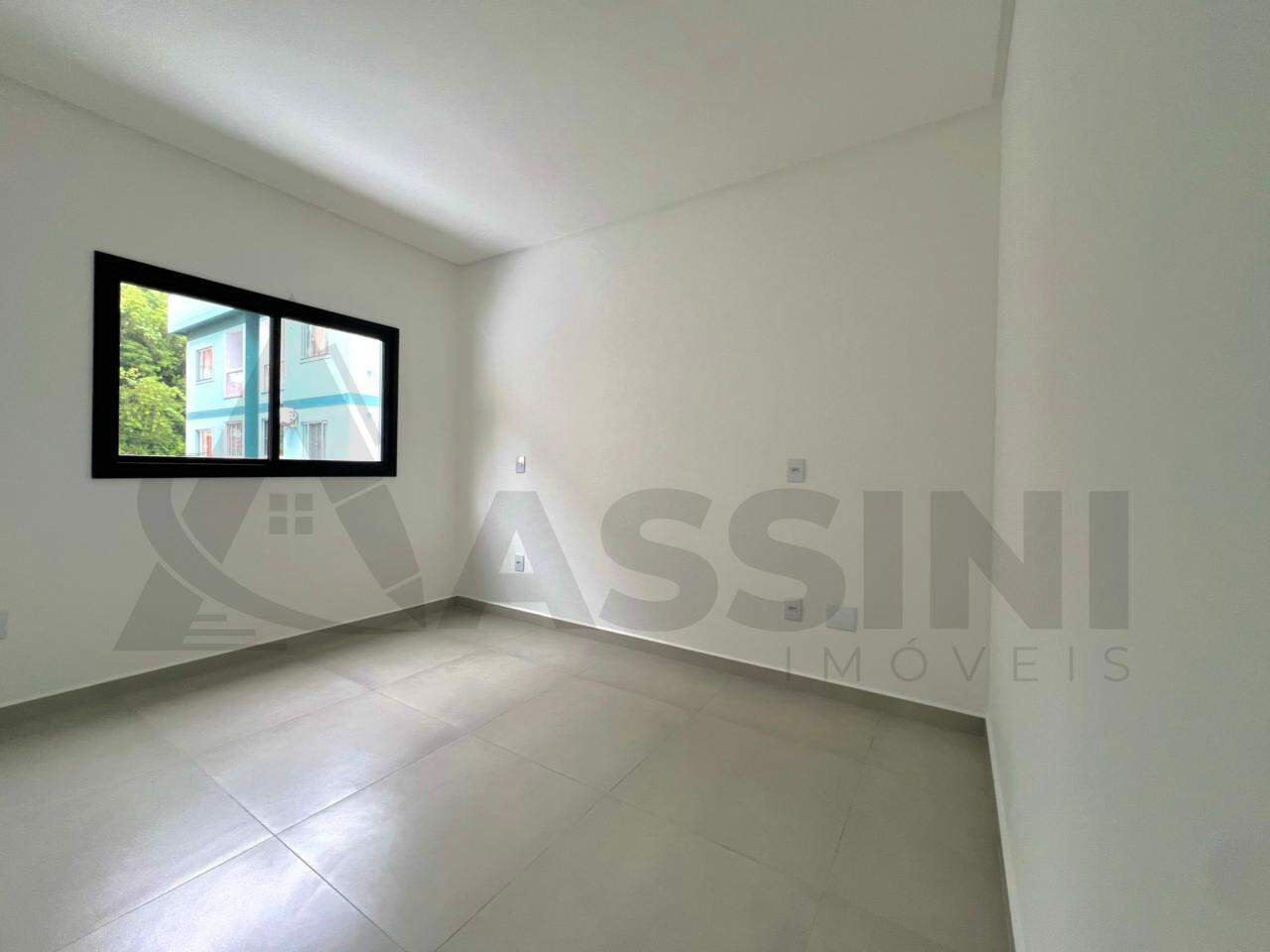 Apartamento à venda no Souza Cruz: 