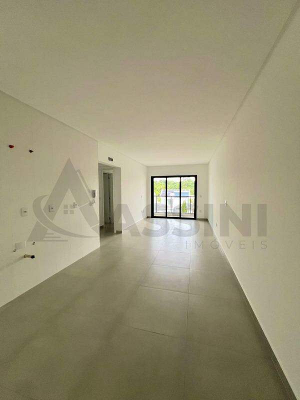 Apartamento à venda no Souza Cruz: 
