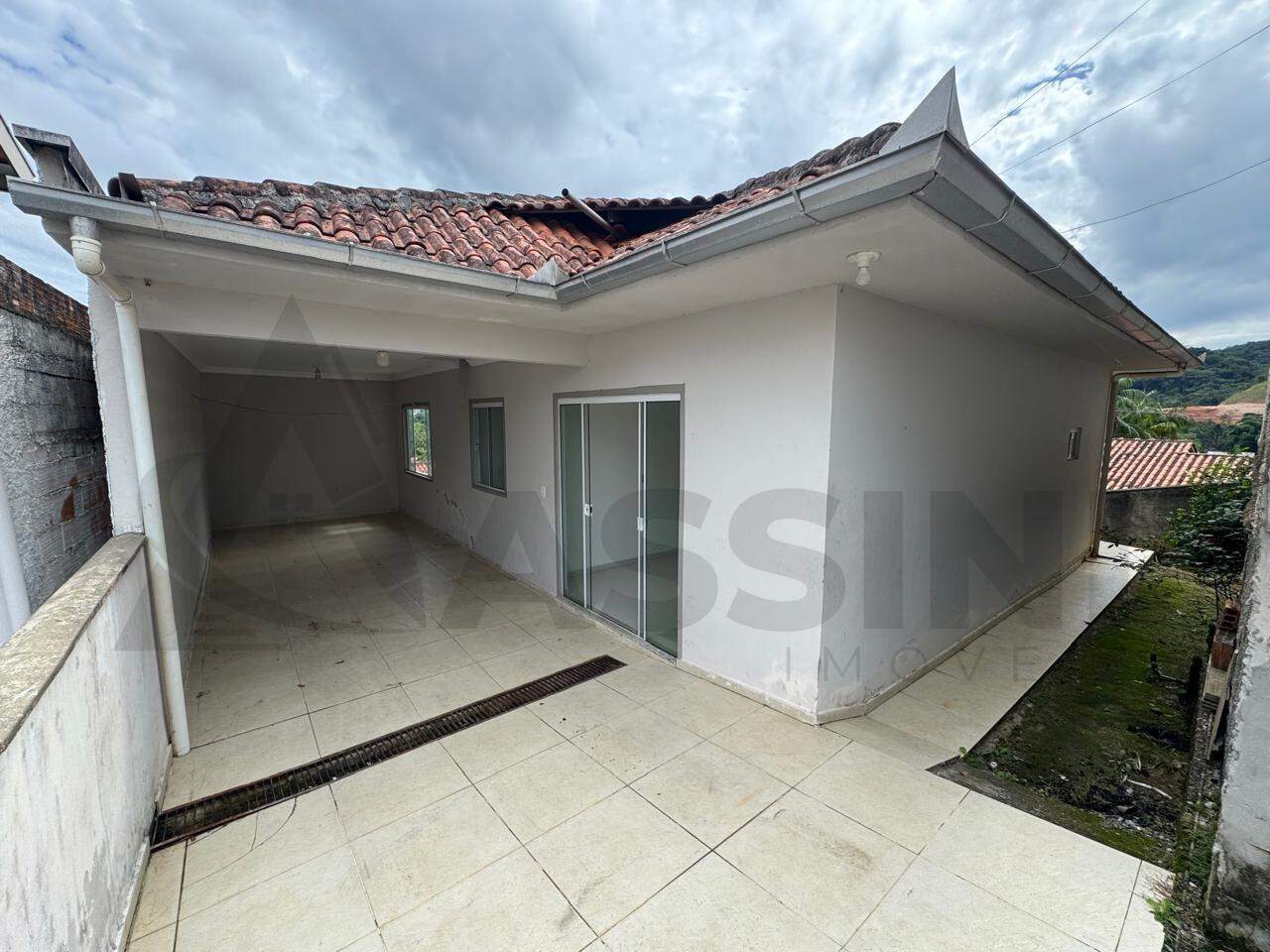 Casa para aluguel no Tomaz Coelho: 