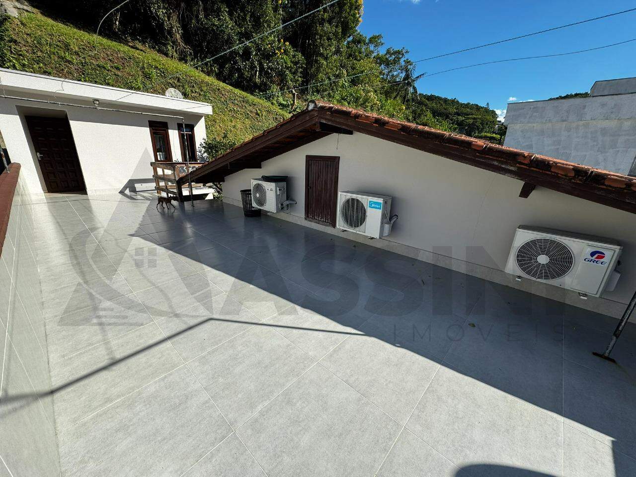 Casa à venda no Primeiro de Maio: 