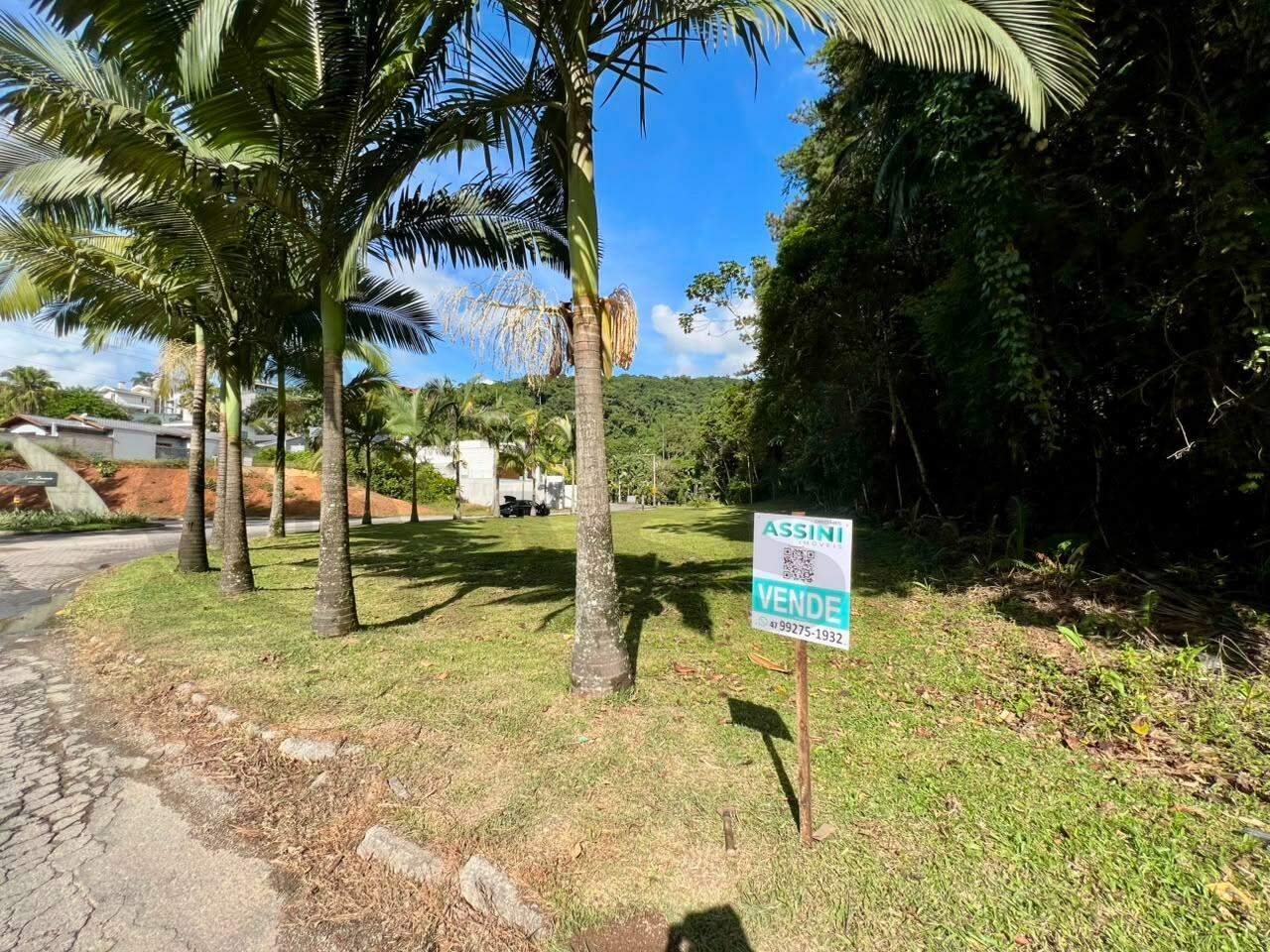 Lote à venda no Souza Cruz: 