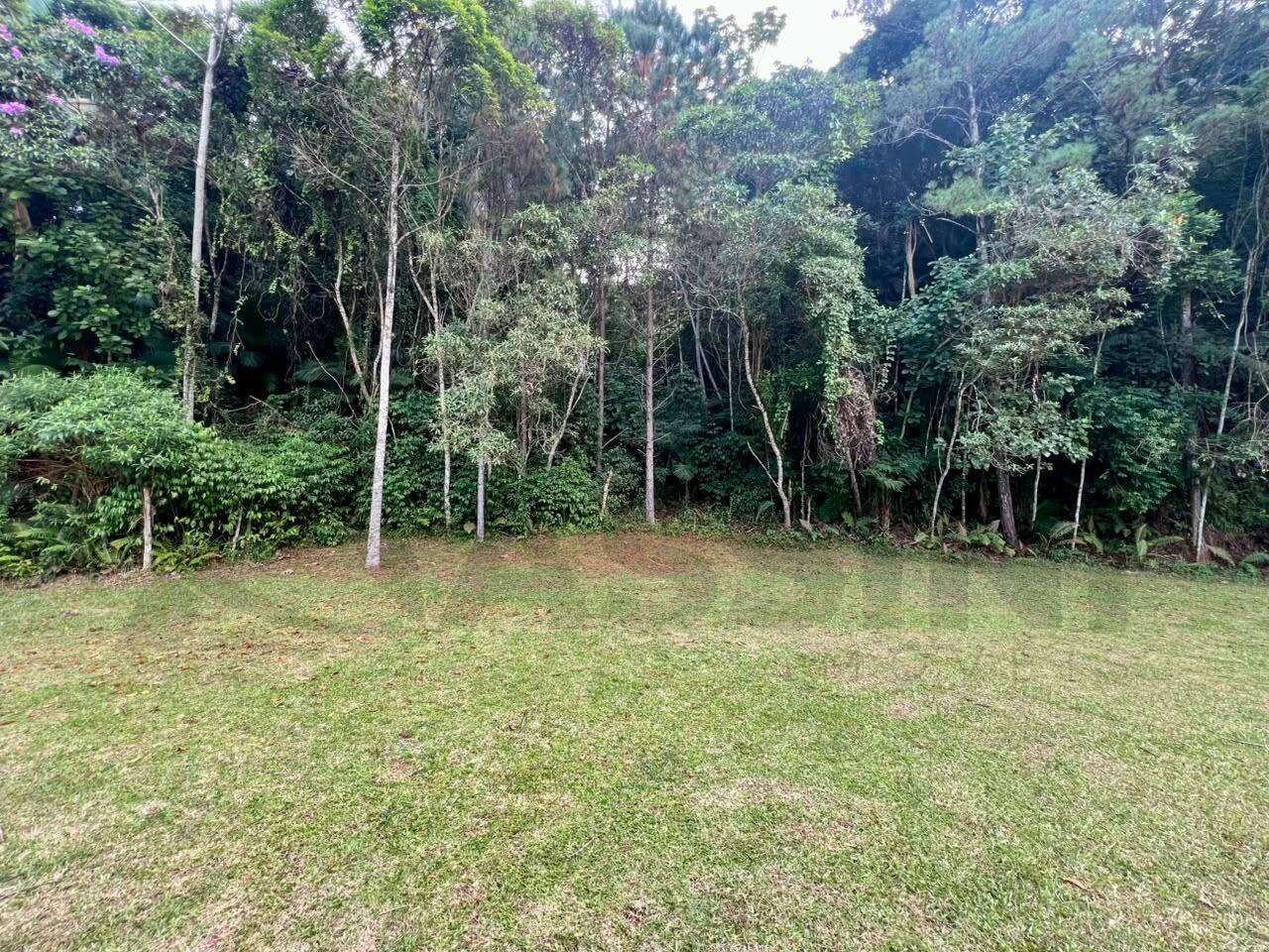 Lote à venda no Souza Cruz: 