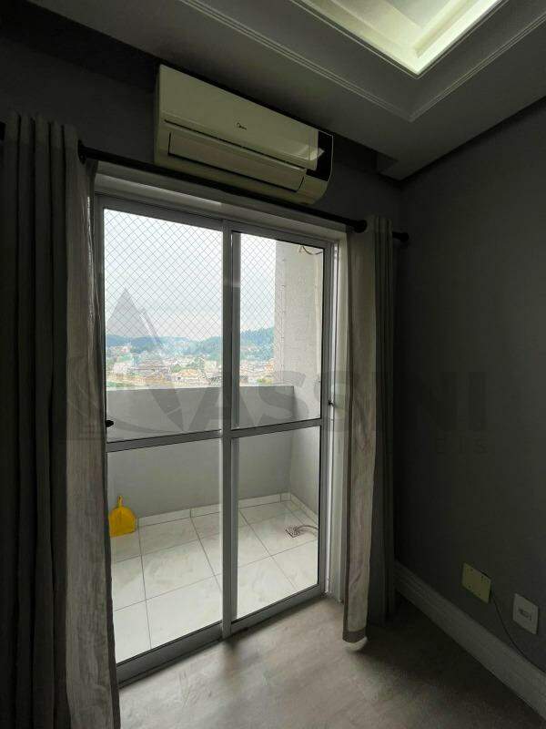 Apartamento à venda no Santa Terezinha: 