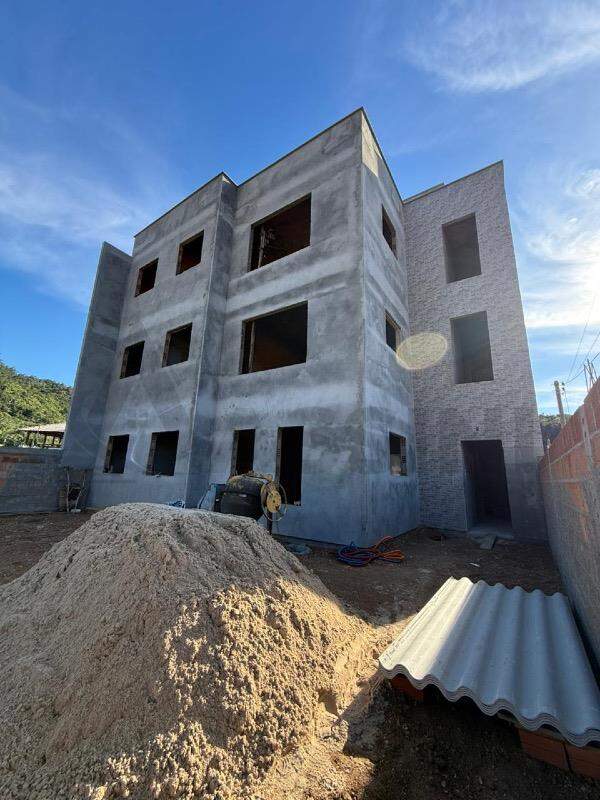 Apartamento à venda no Tomaz Coelho: 