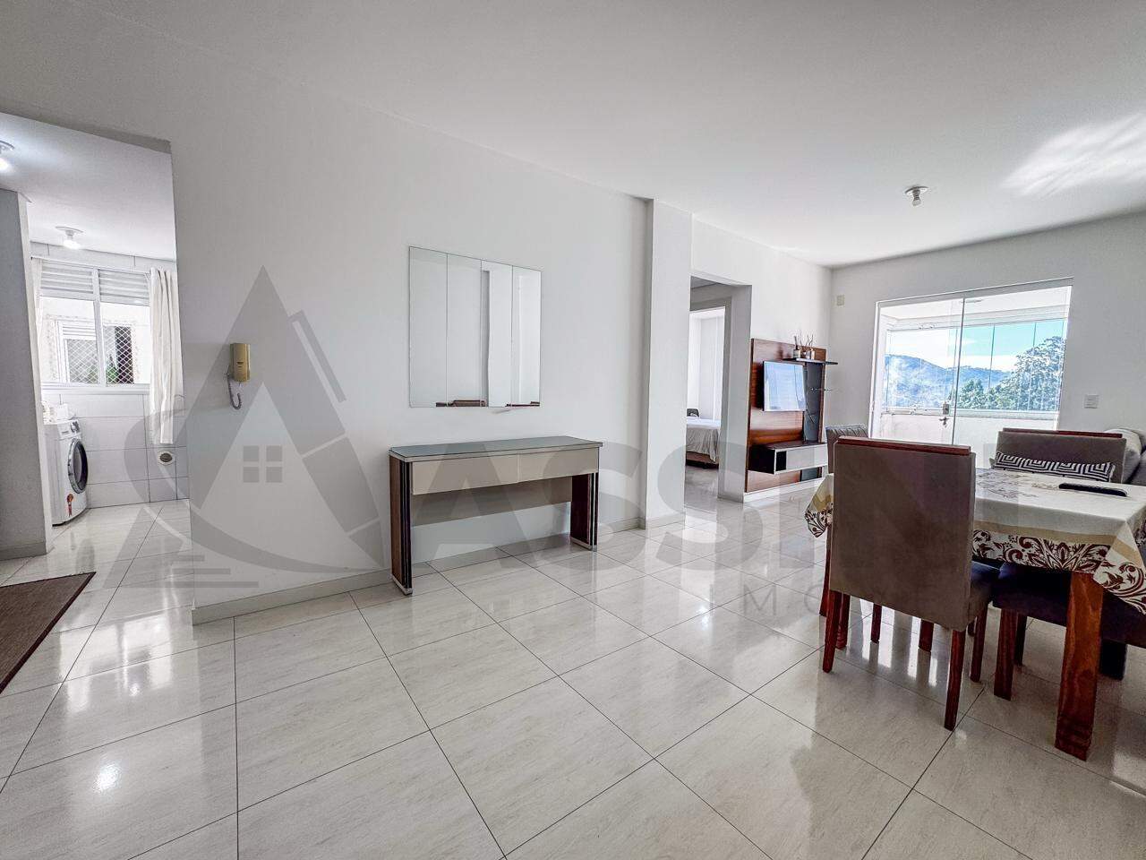 Apartamento à venda no Santa Terezinha: 