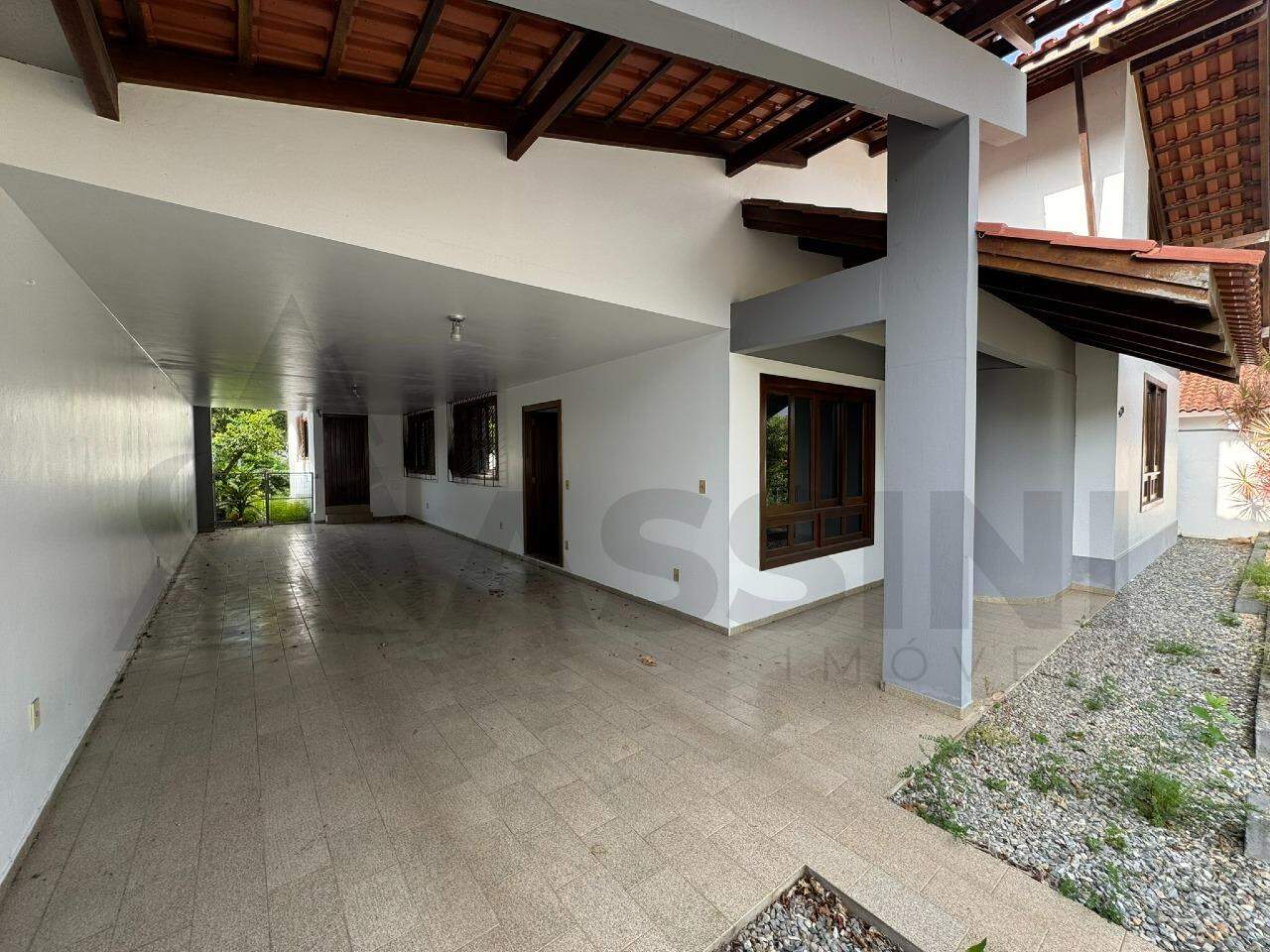 Casa à venda no Guarani: 