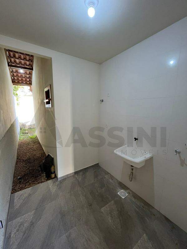 Casa para aluguel no Tomaz Coelho: 