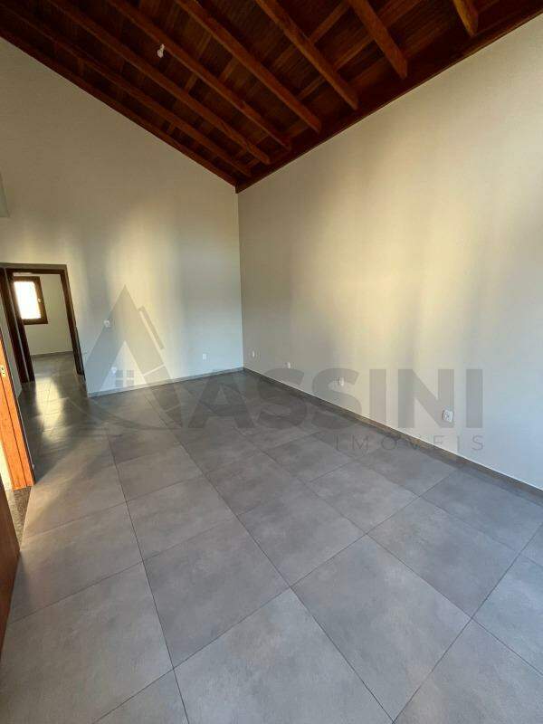 Casa para aluguel no Tomaz Coelho: 