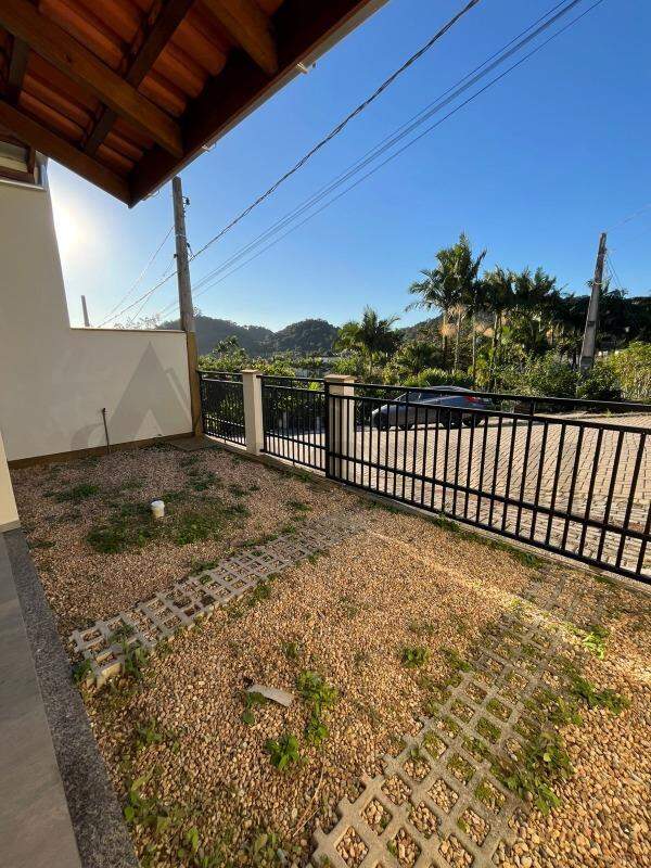 Casa para aluguel no Tomaz Coelho: 