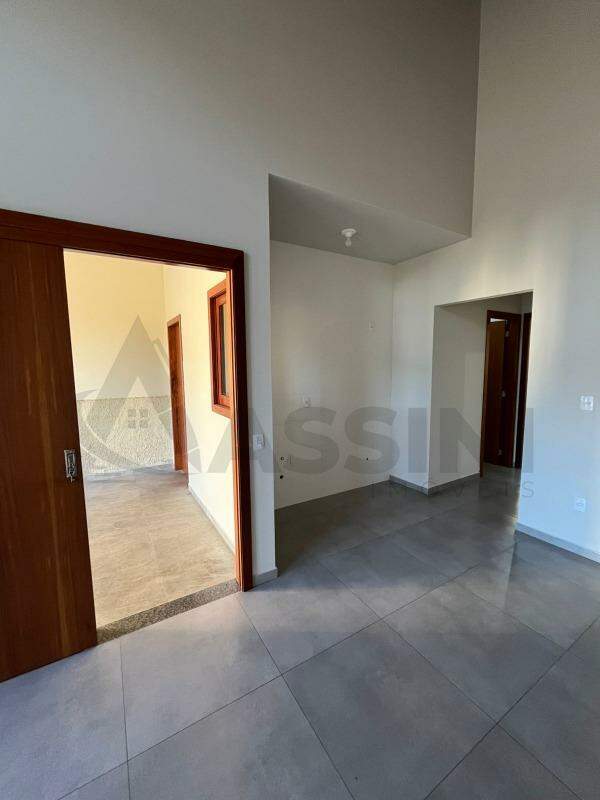 Casa para aluguel no Tomaz Coelho: 
